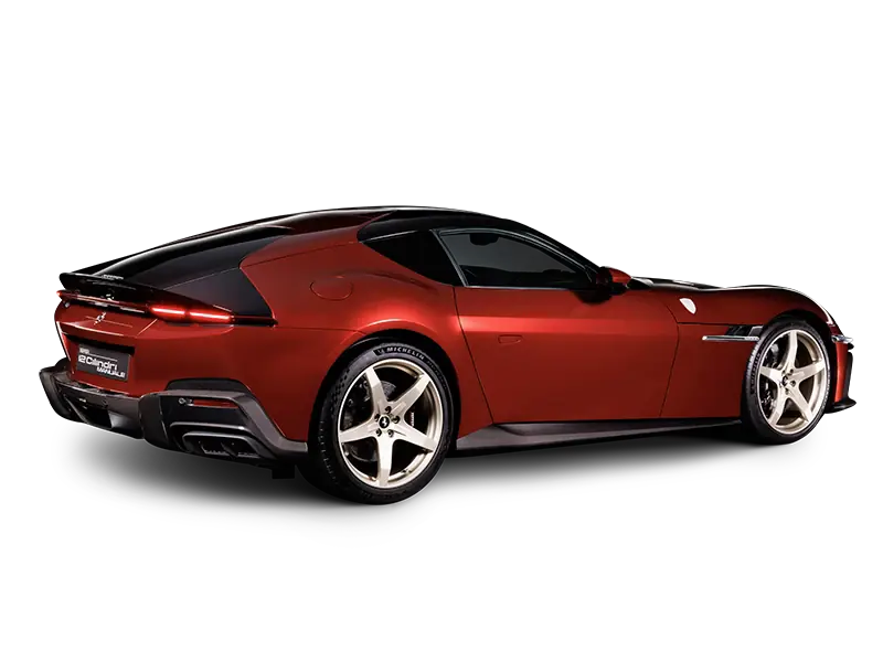 Rode Ferrari 12Cilindri van achteren